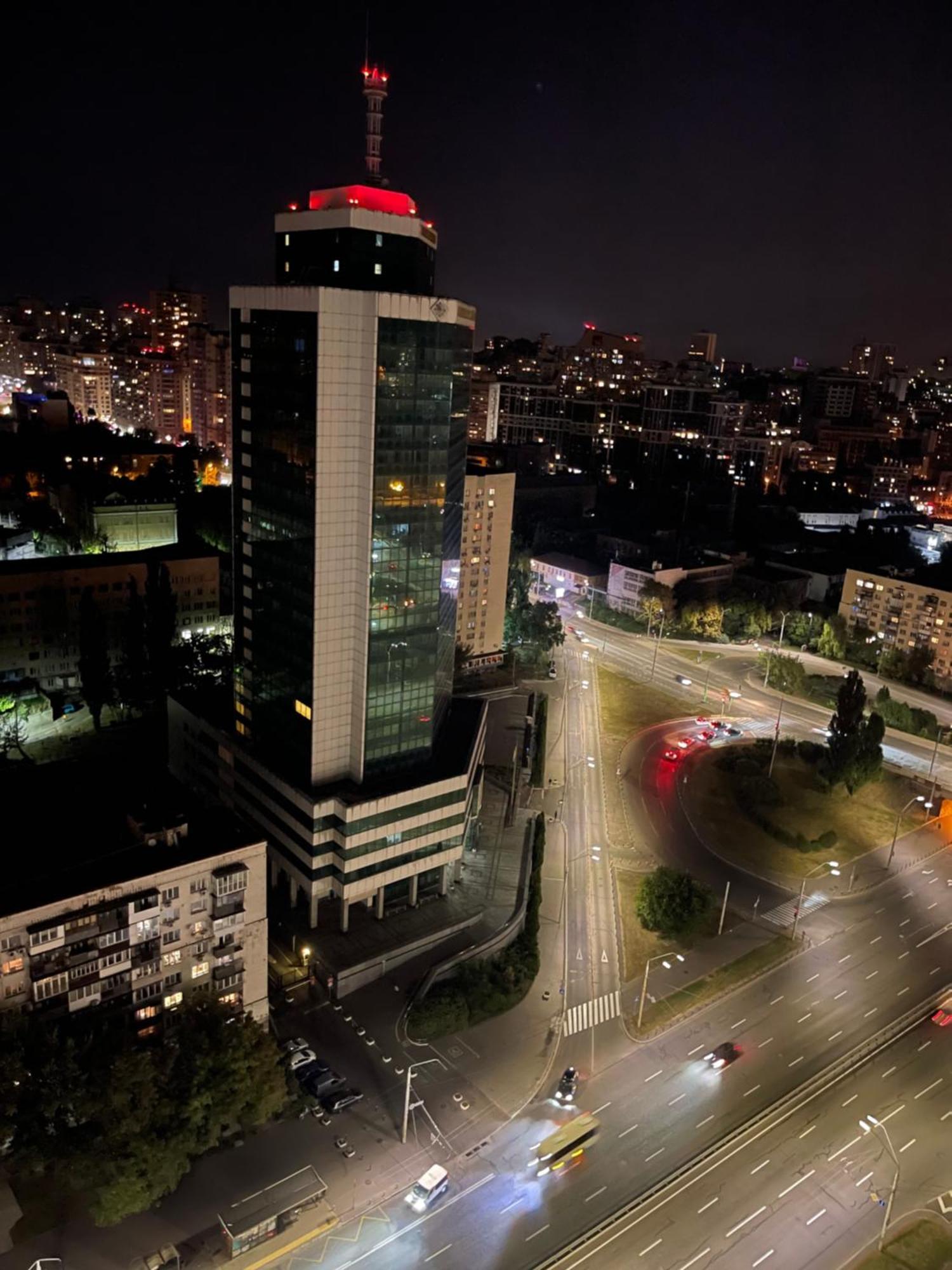 קייב Apart Manhattan City Проспект Берестейський 11 Parking מראה חיצוני תמונה
